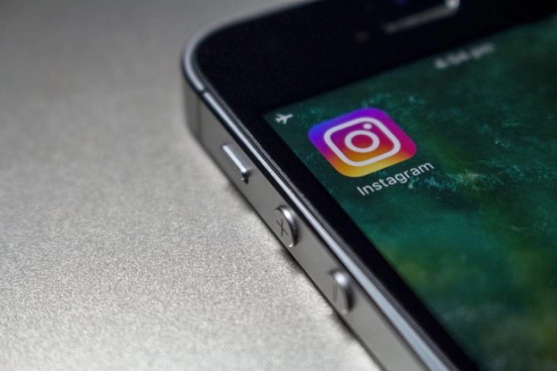 Instagram: 'Ongepaste foto's en video's voortaan sneller verborgen'