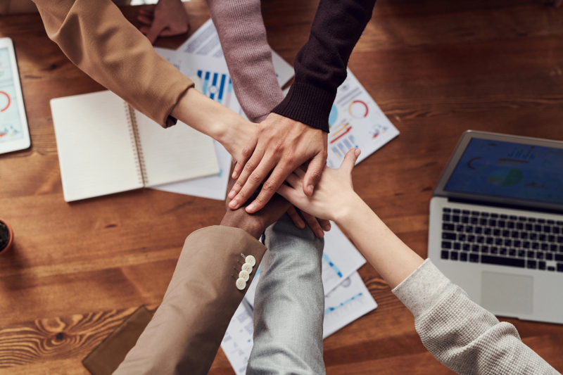 EY en ServiceNow breiden strategische samenwerking uit