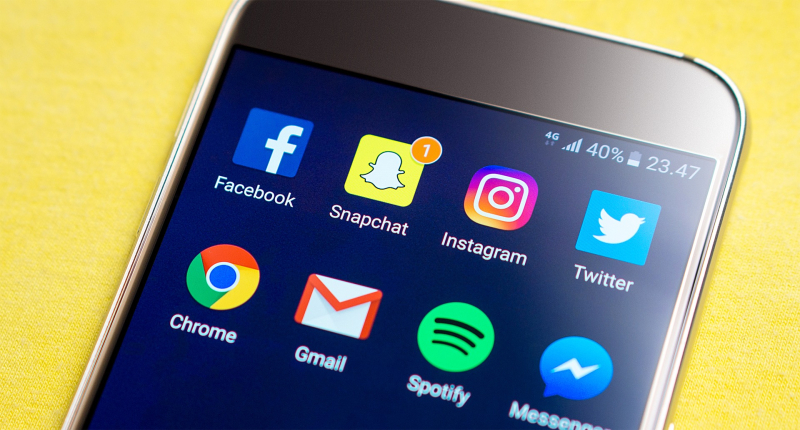 Rechter: ‘Politici mogen niemand blokkeren op social media’