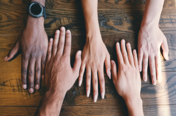 Diverse Leaders in Tech (DLIT) kondigt DEI in Tech European Benchmark Report 2024 aan