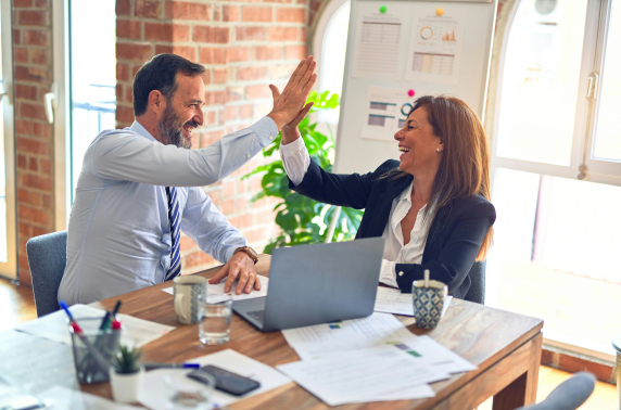 ServiceNow en Fujitsu starten strategische samenwerking
