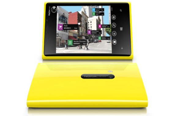Nokia kondigt Lumia 920 en 820 officieel aan