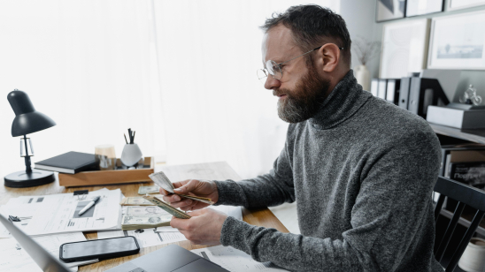 Cyberaanvallen onthullen het groeiende risico van on-premise vermogensbeheerplatforms Cyberaanvallen onthullen het groeiende risico van on-premise vermogensbeheerplatforms