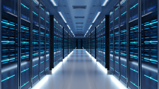Schneider Electric innoveert in 800 VDC-energiesystemen Schneider Electric innoveert in 800 VDC-energiesystemen