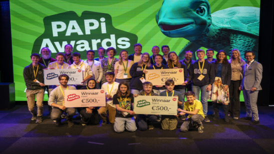 Jong talent innoveert voor een weerbare maatschappij tijdens de 8e Raspberry Pi-scholencompetitie Jong talent innoveert voor een weerbare maatschappij tijdens de 8e Raspberry Pi-scholencompetitie